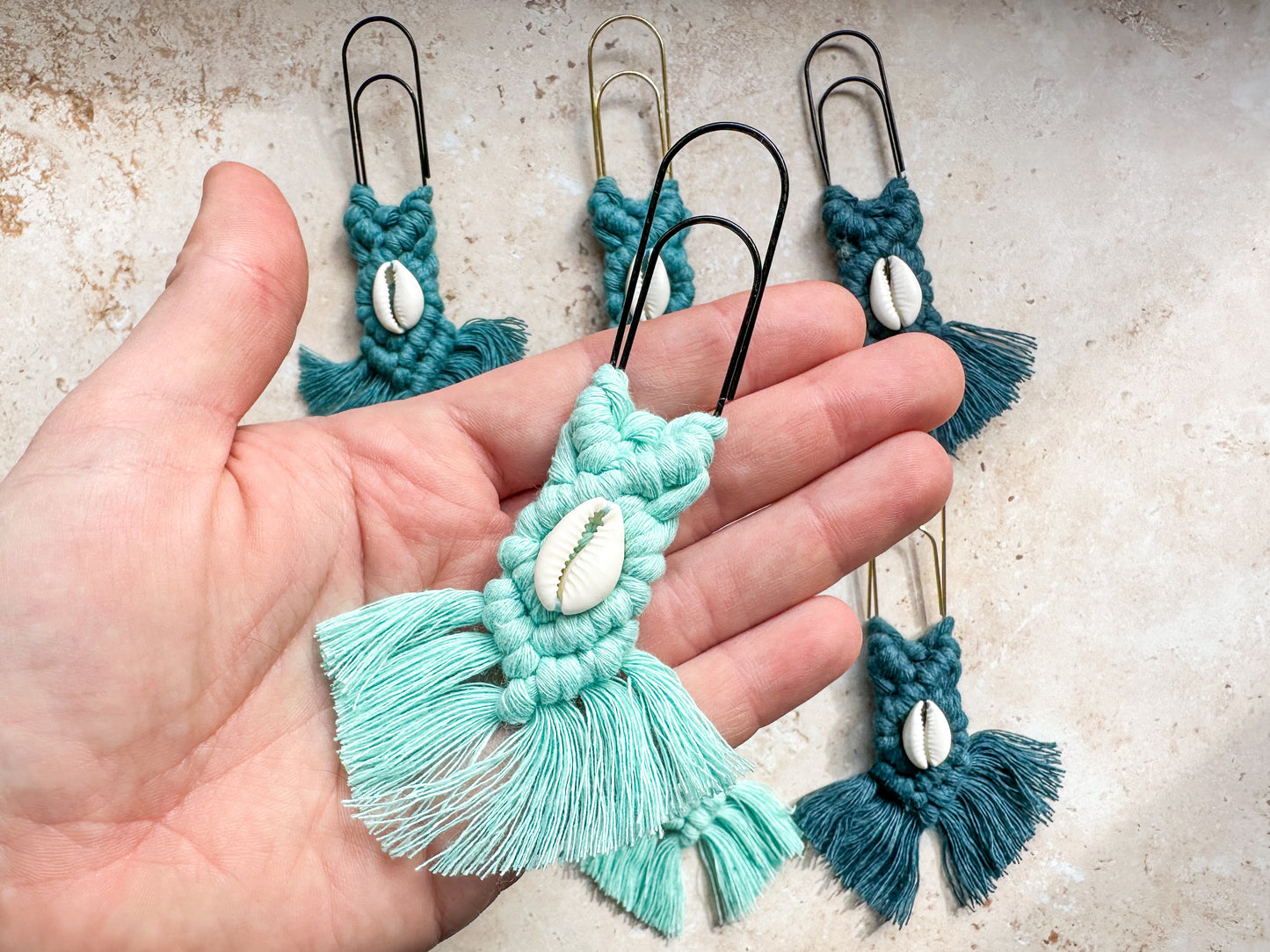 Macrame sea shell bookmark