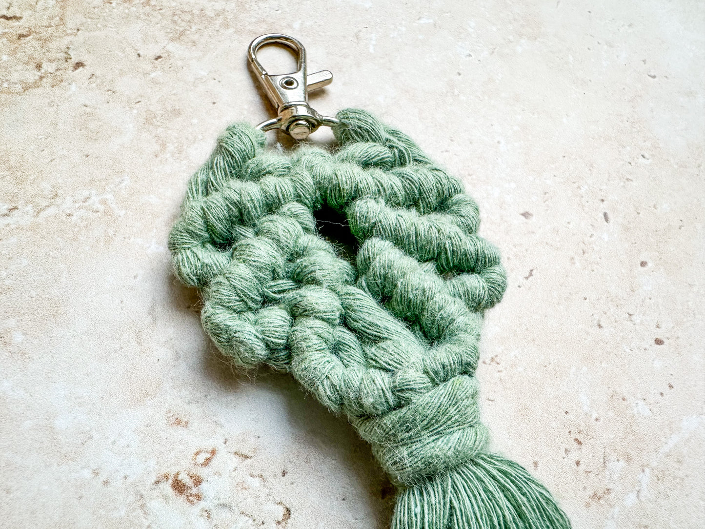 Clam shell macrame keychain