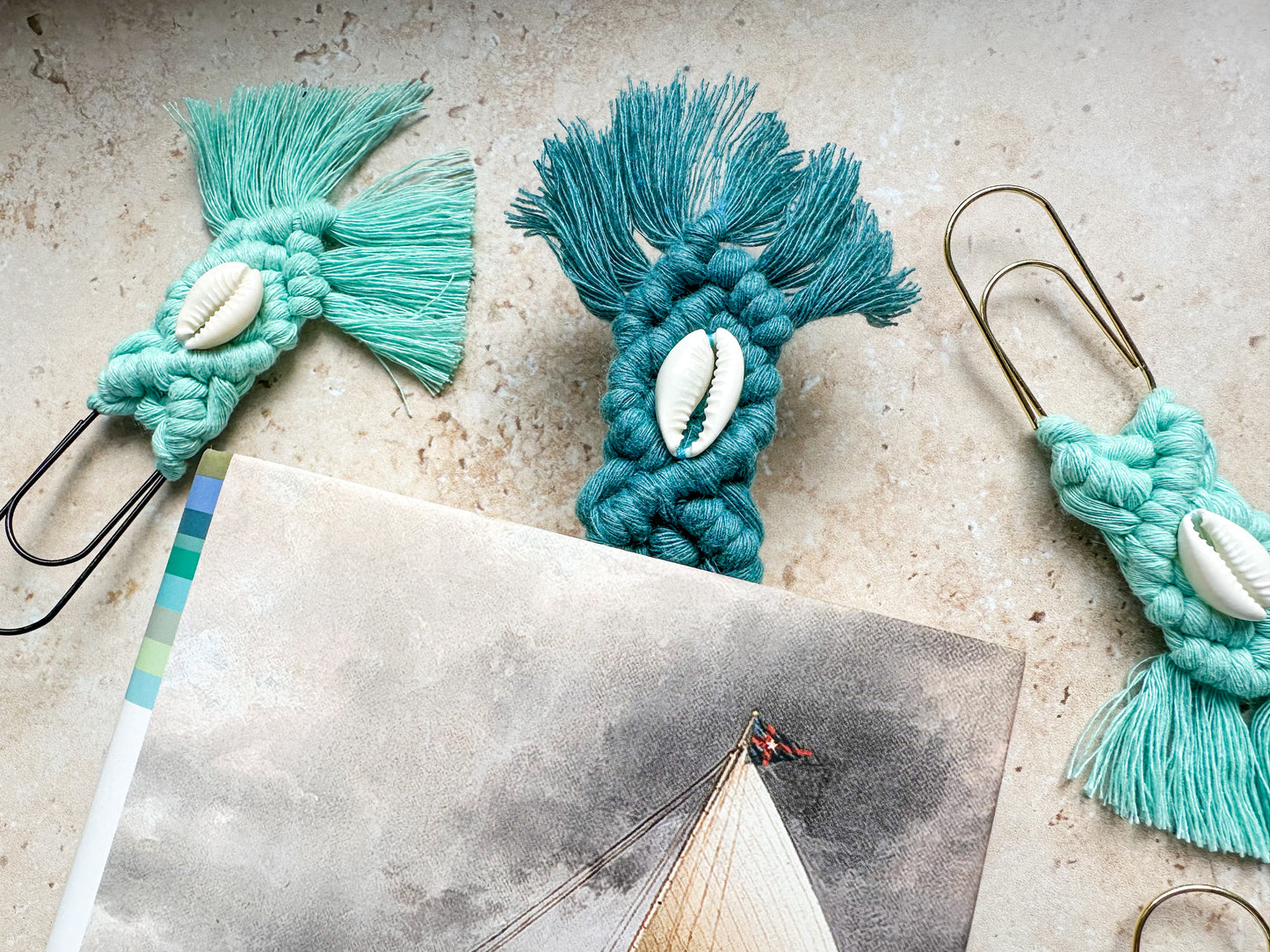 Macrame sea shell bookmark