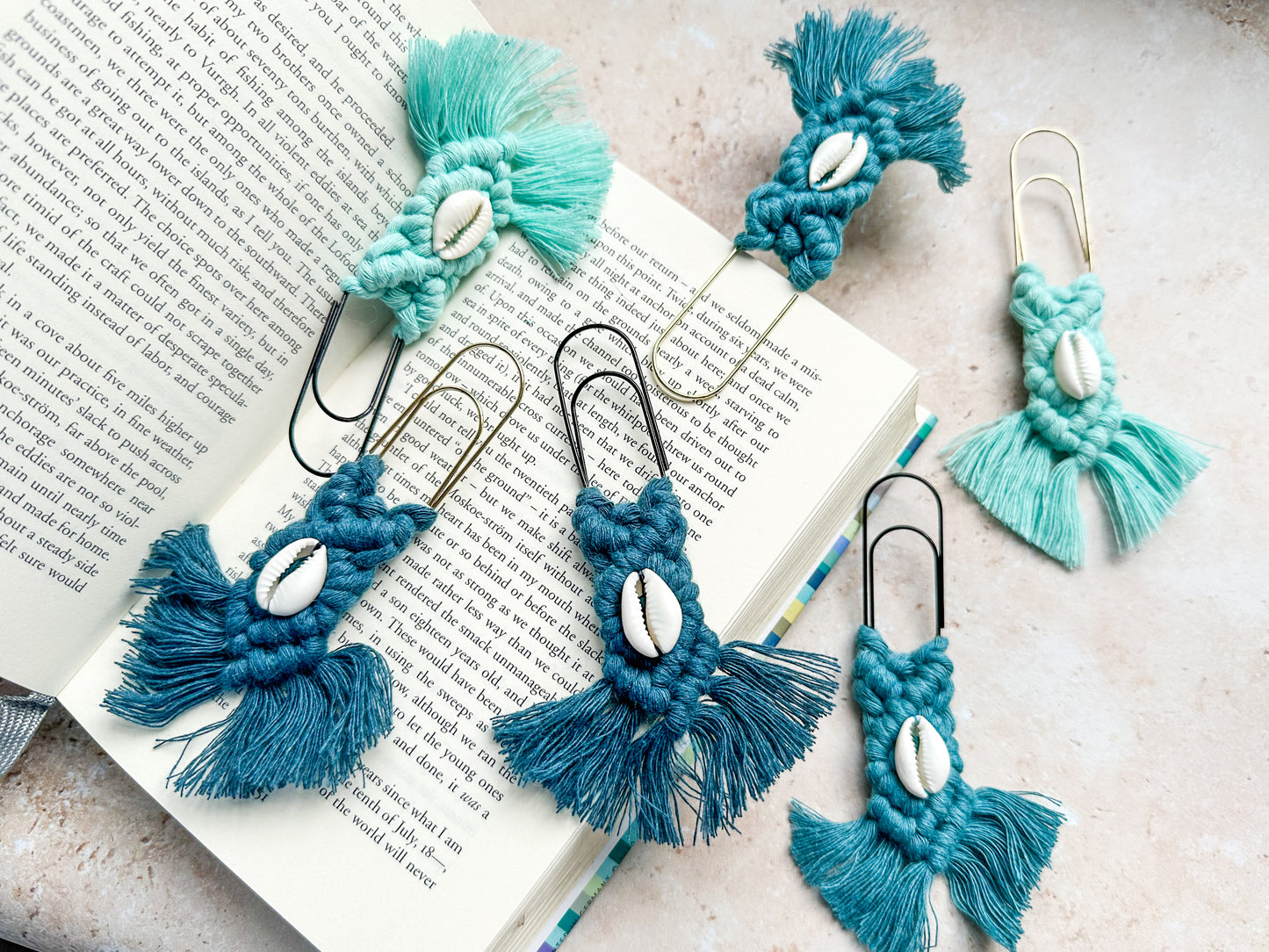 Macrame sea shell bookmark