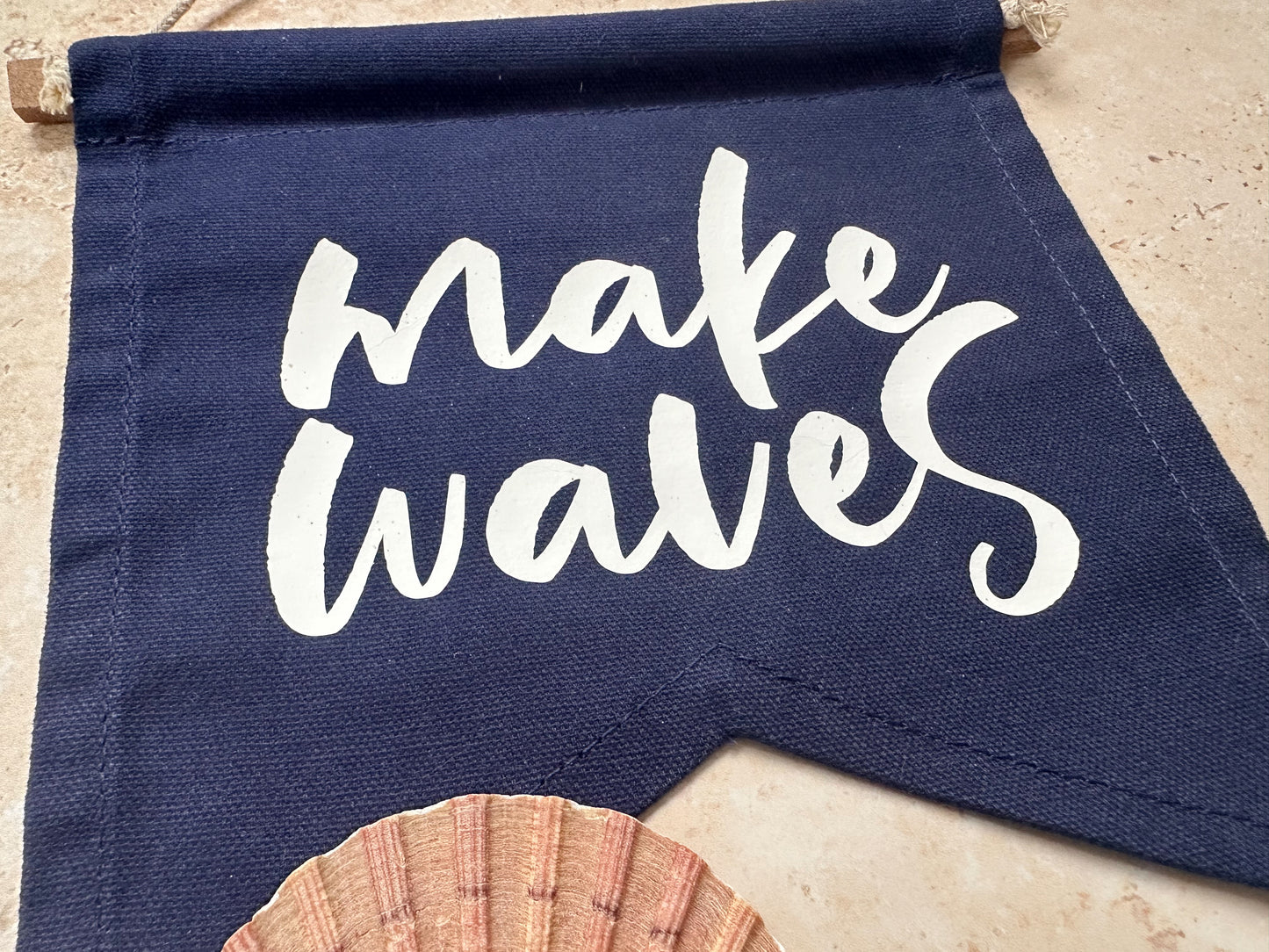 Make waves canvas banner