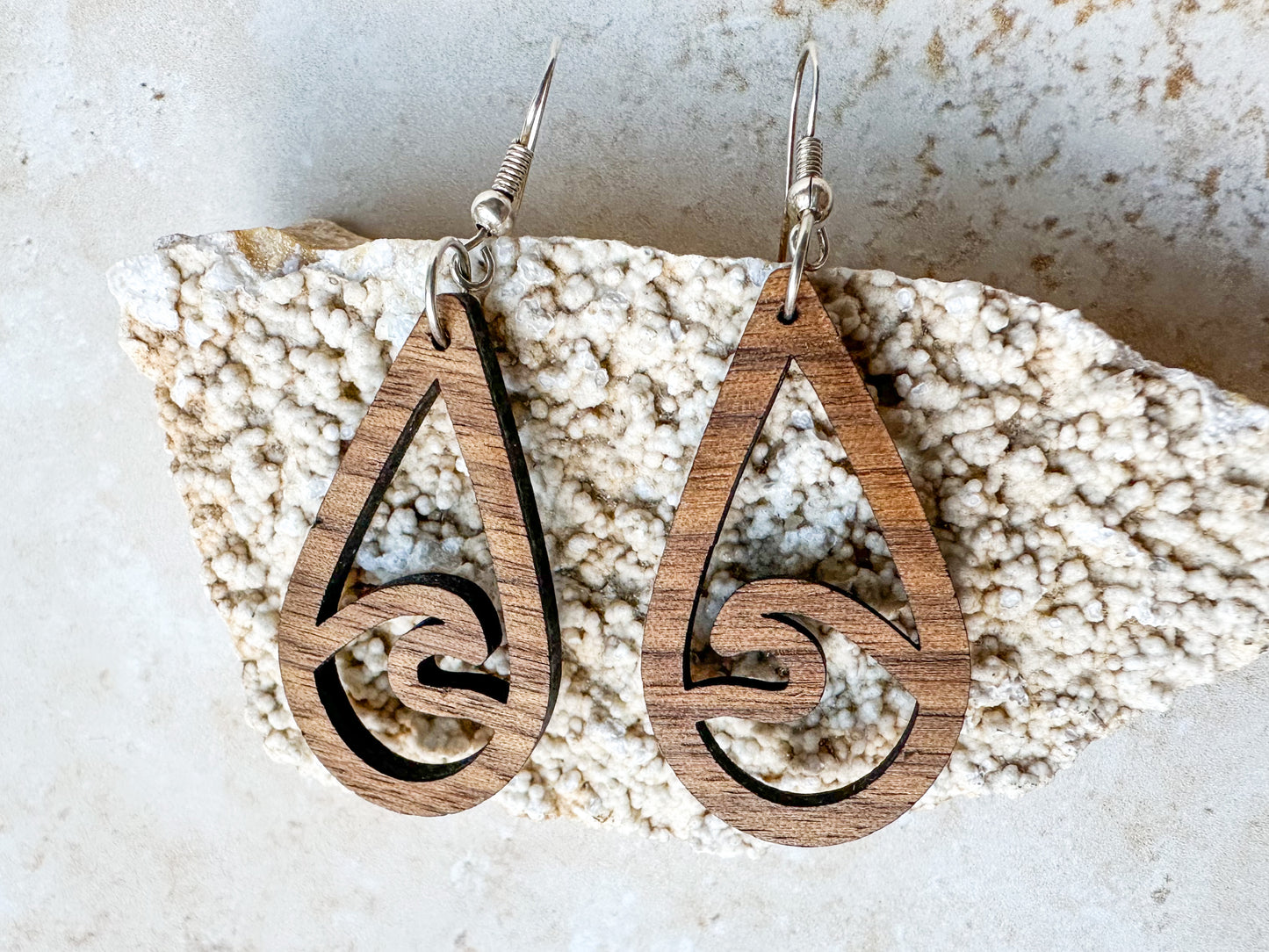 Wooden wave earrings