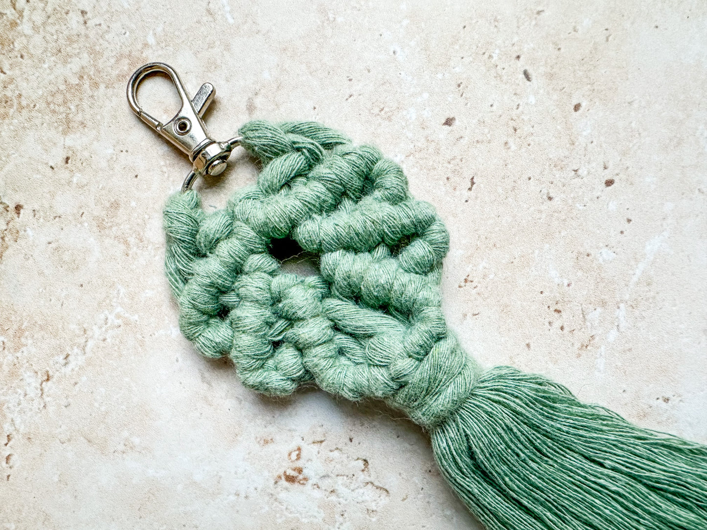 Clam shell macrame keychain