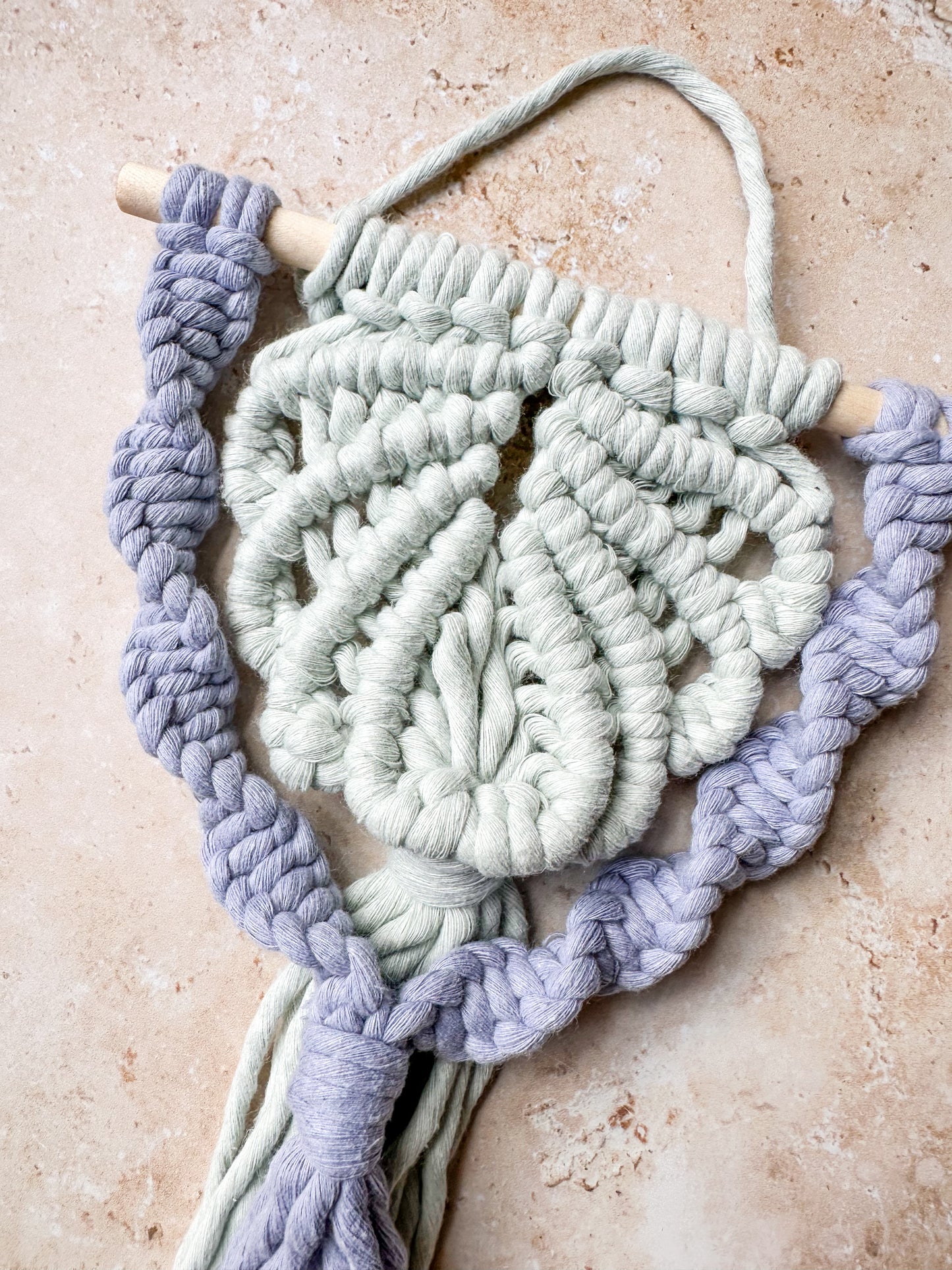 Macrame scallop shell wall hanging