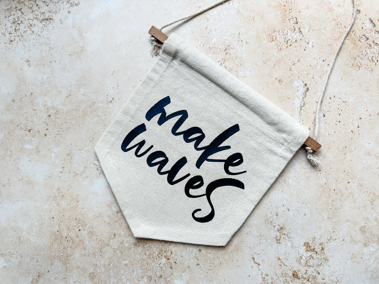 Make waves canvas banner