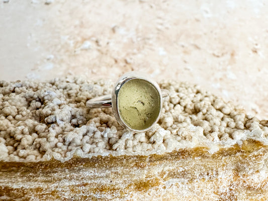 Pale yellow Seaham sea glass and sterling silver ring, size N