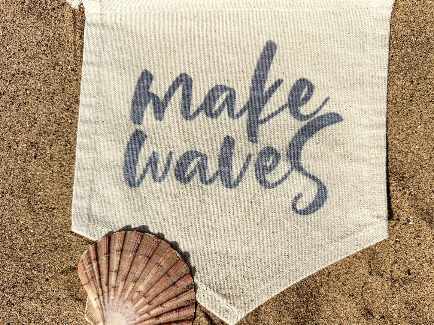 Make waves canvas banner