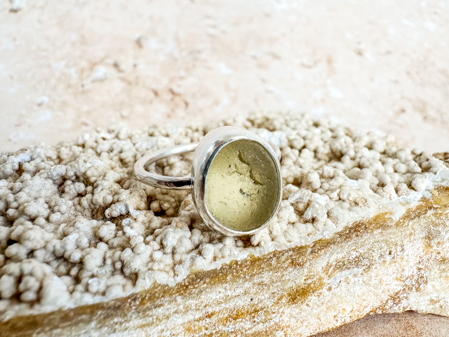 Pale yellow Seaham sea glass and sterling silver ring, size N